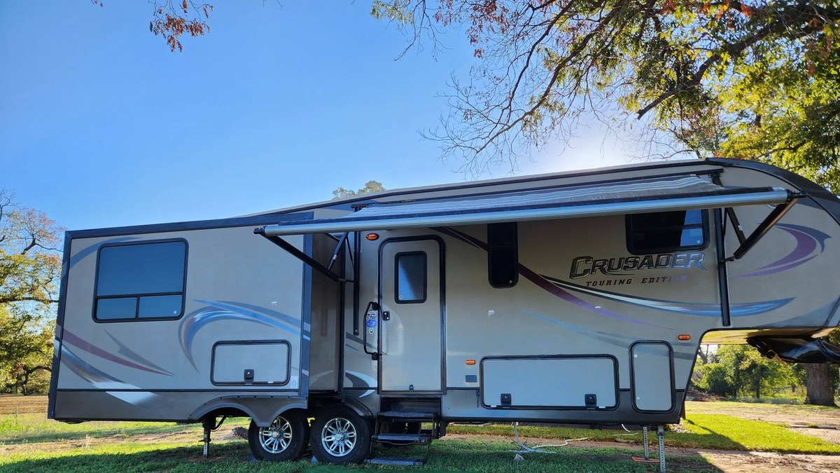 Lometa House | Cozy RV located near Bend, TX!