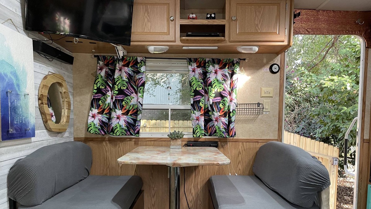 Lithonia House | Cozy RV near Arabia Mountain/Pet friendly