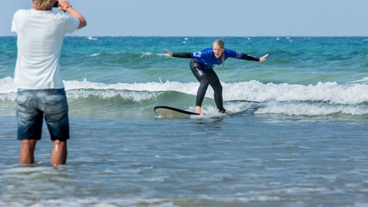 Siouville-Hague Cottage | Cozy Seaside Bungalow: Accessible, Surf-Friendly, with BBQ, Terrace, and Nearby Beach