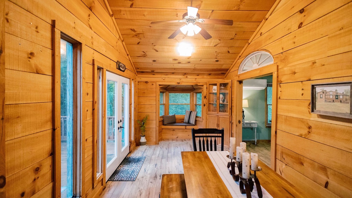 Cisco Cabin | Cozy secluded cabin in Cohutta Wilderness, with hot tub, great hiking trails
