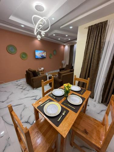 Mbacke Apartment | Cozy & Serene 2 Bedroom Retreat in Mamelle