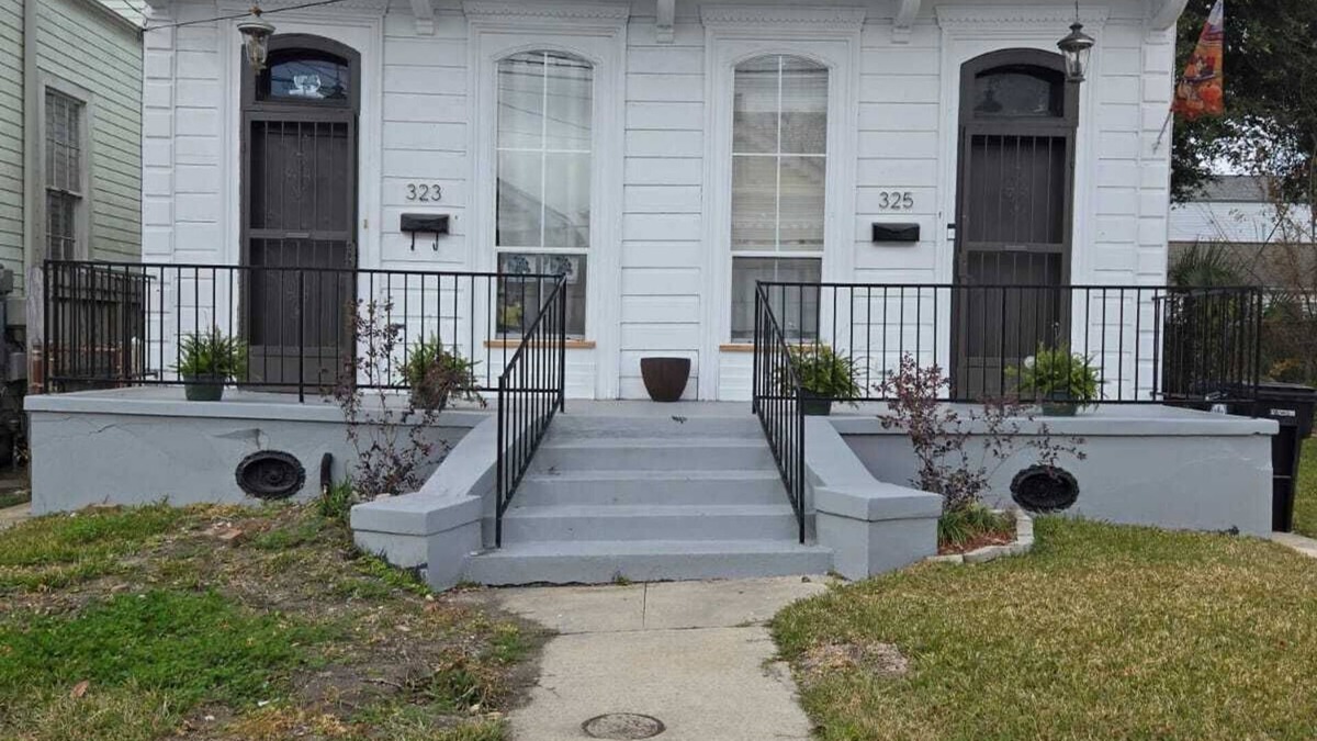 Mid-City House | Cozy Shotgun off Lafitte Greenway/Midcity