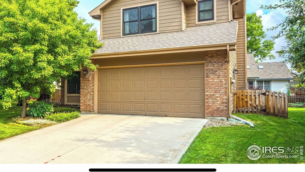 Fort Collins House | Cozy, spacious and centrally located family home, across from Golf Course