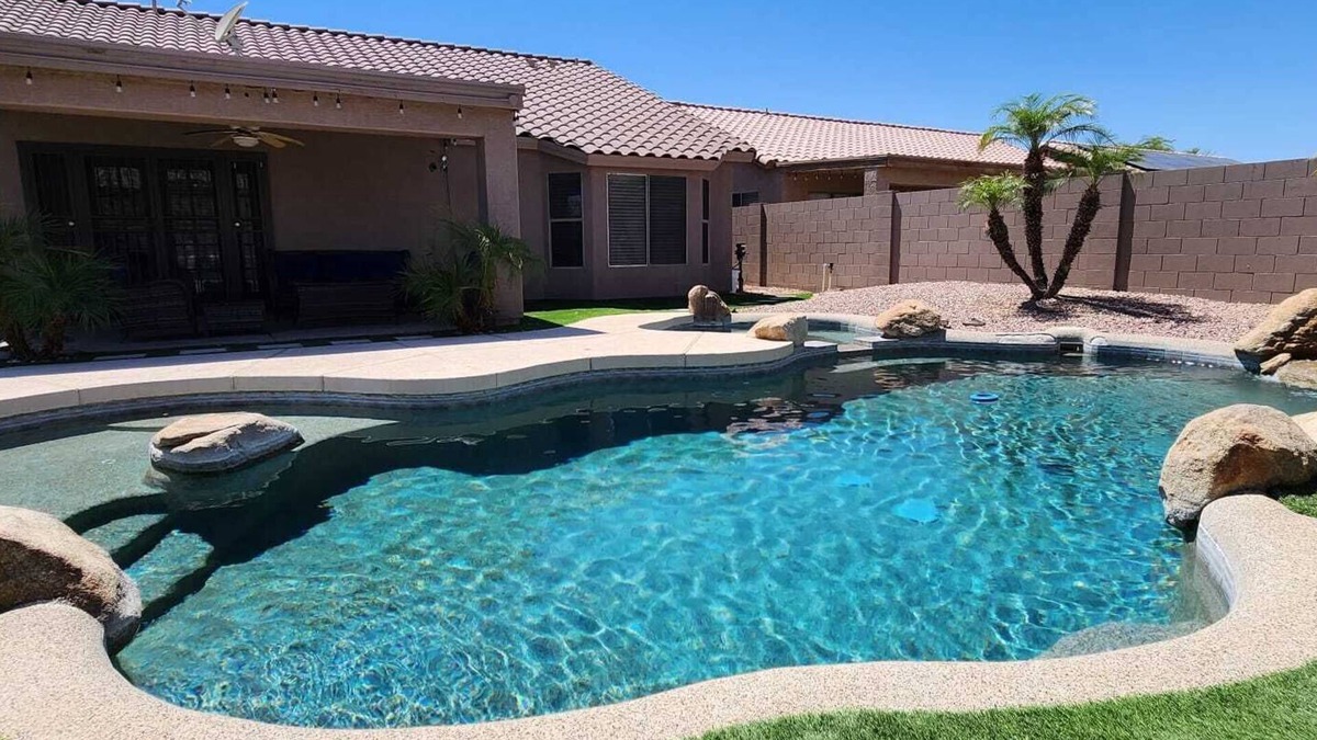 Springer Ranch House | Cozy Spacious House, Pool Heater, Spa, Firepit