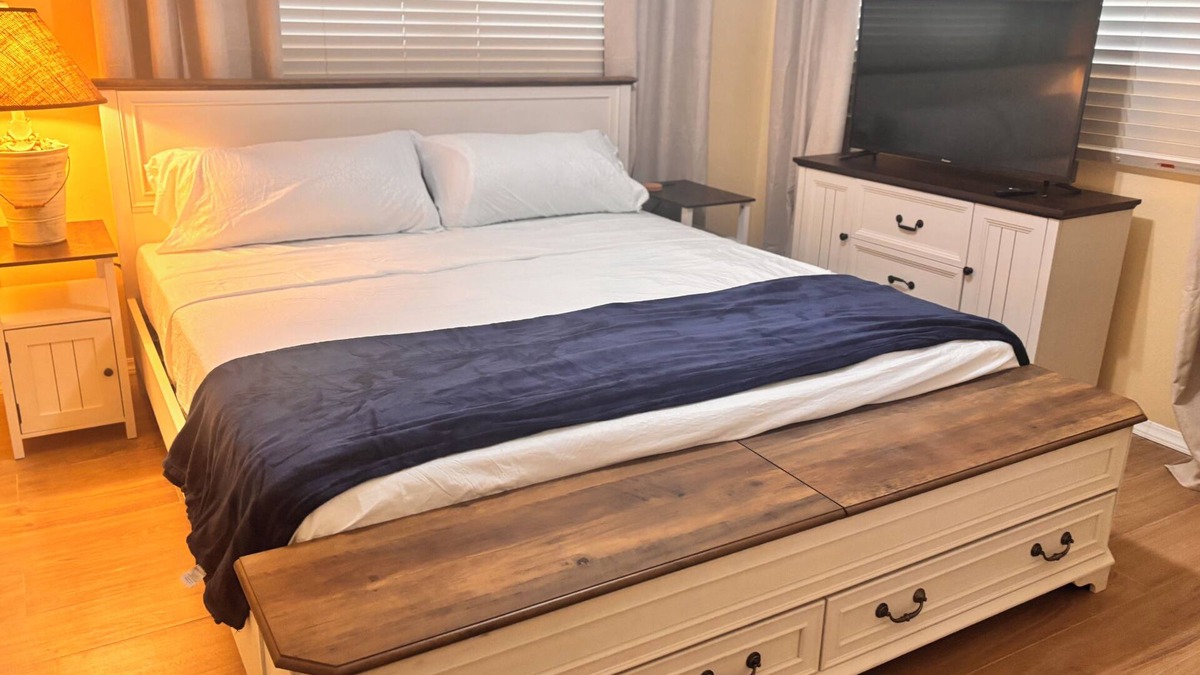 Gambier Apartment | Cozy Spot Near LPI Airport and Orange Hill Beach