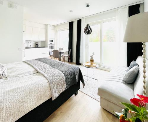 Lantinen District Apartment | Cozy studio, easy access to Helsinki and near shopping center
