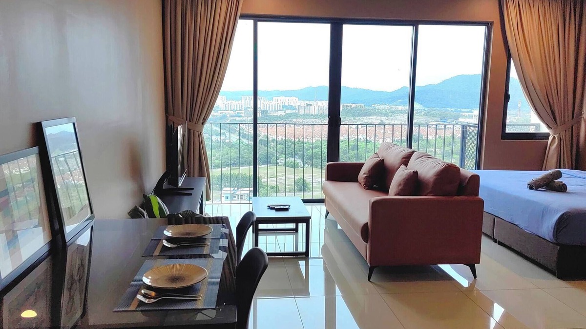 Shah Alam Apartment | Cozy Studio in Shah Alam With Mountain View