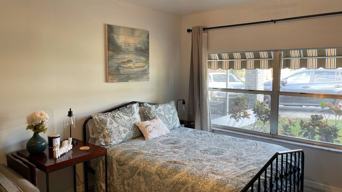 Tampa Apartment | Cozy Studio, near Raymond James Stadium