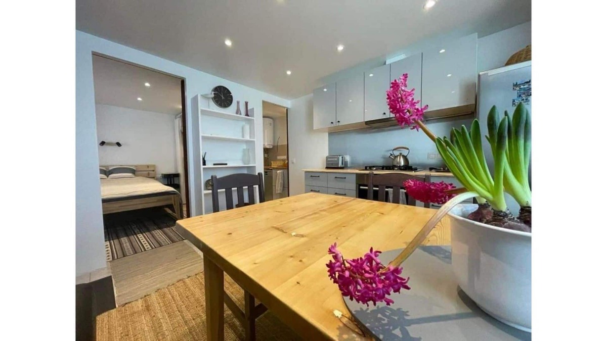 Saint-Cassin House | Cozy studio next to the Hyère river