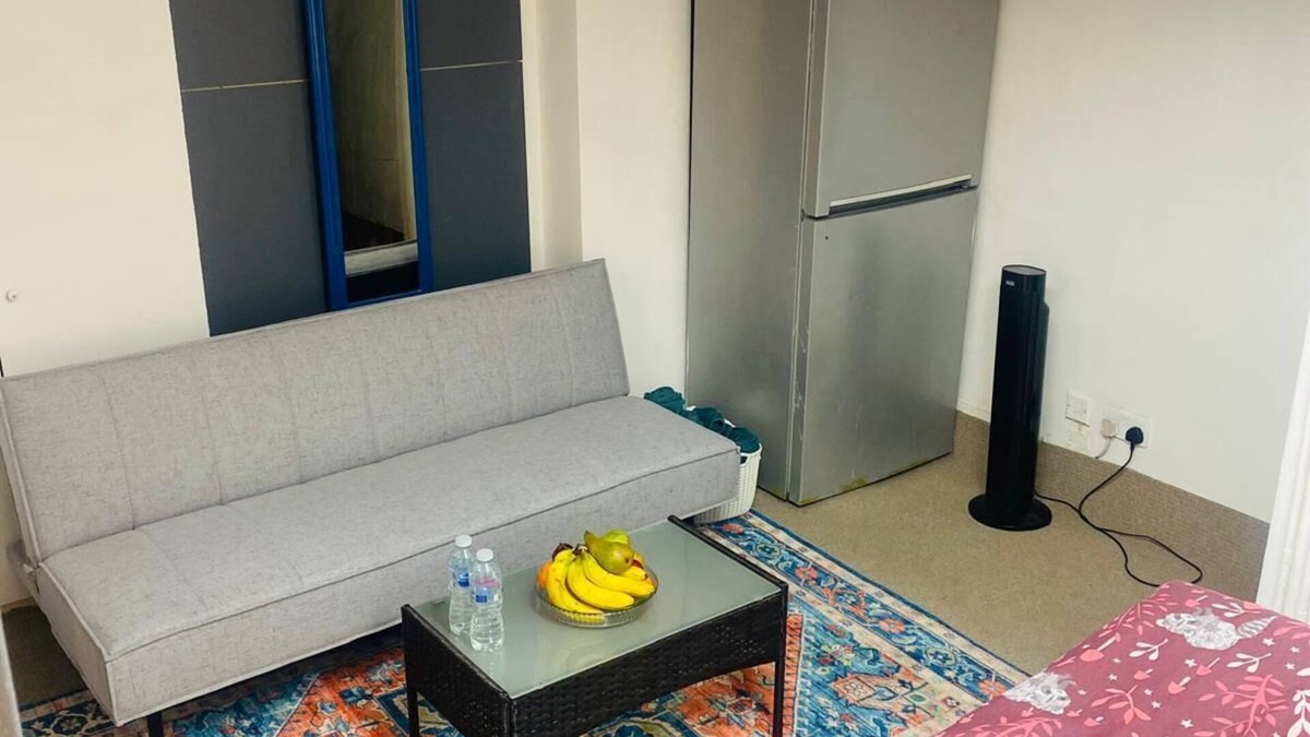 Redcliffe Apartment | Cozy Studio opposite Chelsea Stadium