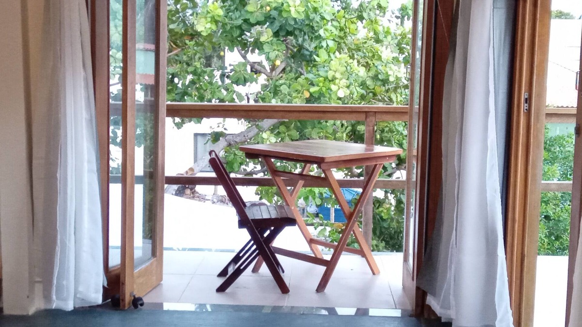 Igrapiuna Apartment | Cozy studio surrounded by large cashew trees less than 200m from the beach