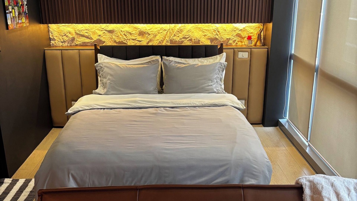 Bagumbayan Condo | Cozy Studio unit with mountain view