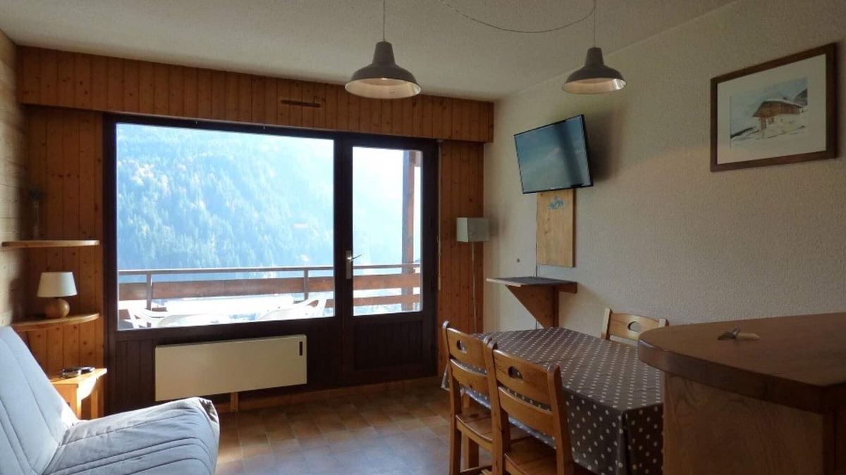 Le Grand-Bornand Apartment | Cozy studio with balcony, bus stop at 50m