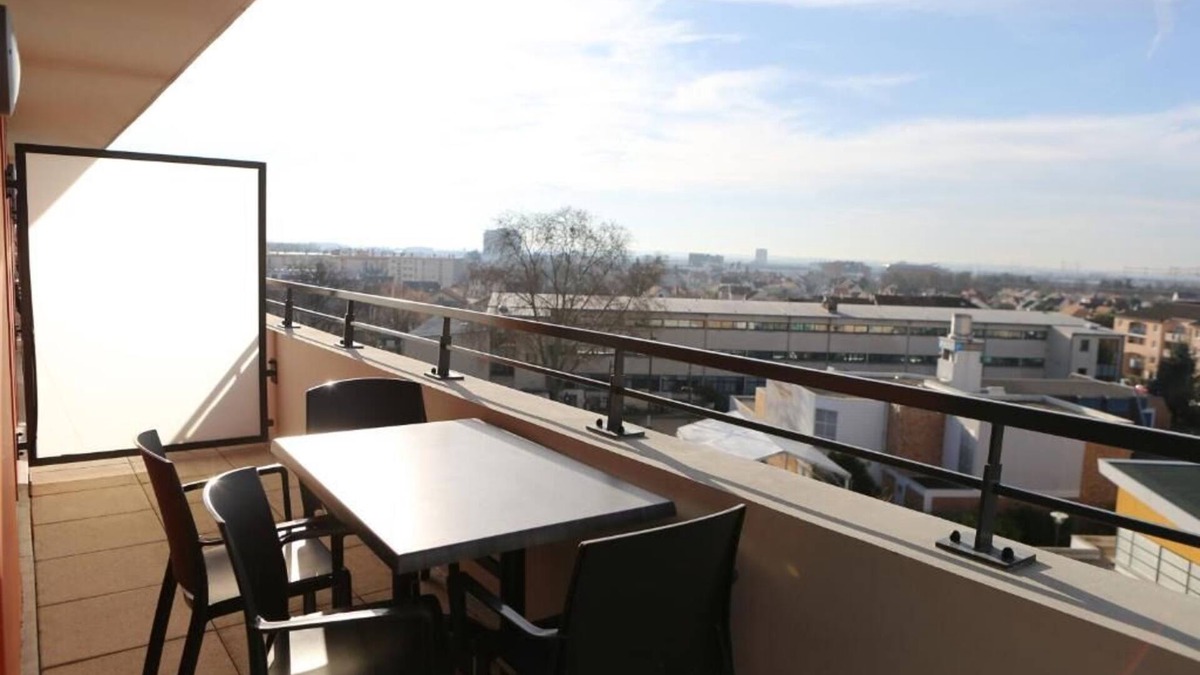 Chevilly-Larue Hotel | Cozy Studio with Modern Kitchenette w/Convenient Access to Tramway T7