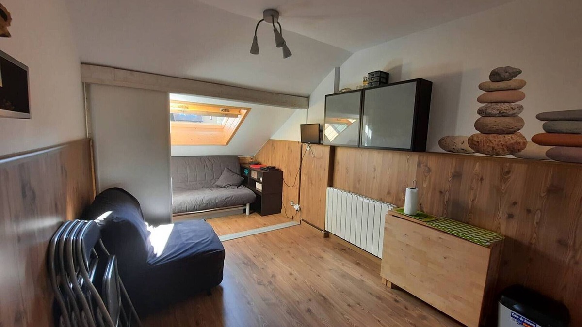 Pyrenees 2000 Apartment | Cozy Studio with South-Facing Balcony, Centrally Located, Sleeps 2 Adults + 1 Child