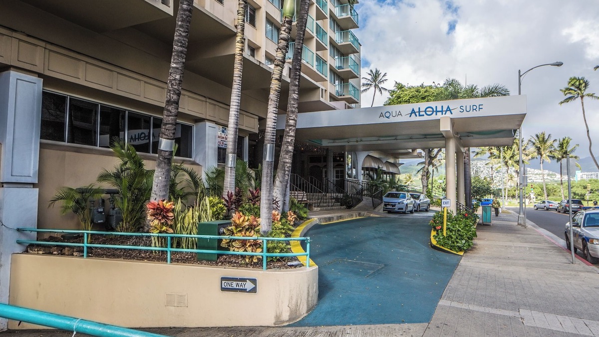 Waikiki Apartment | Cozy Studios at Aloha Surf Close to Waikiki Beach