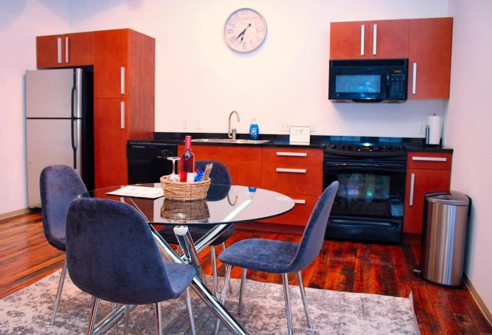 Downtown St. Louis Apartment | Cozy Stylish Downtown Loft