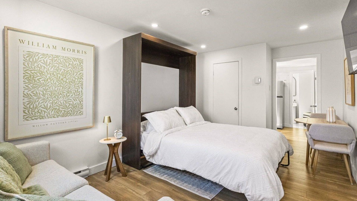 Laval Apartment | Cozy & Stylish Studio in Laval | Queen Murphy Bed