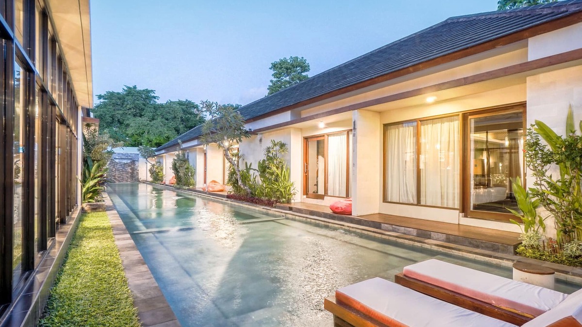 By Pass Ngurah Rai Villa | Cozy Suite Pool Access 5mins ride Jimbaran Beach