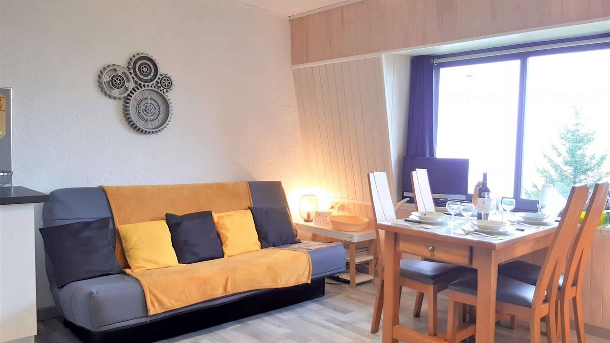 Saint-Lary-Soulan Apartment | Cozy T2 Chalet for 4 - Mountain Views, Near Ski Lifts, Free Holiday Shuttle, Full Amenities