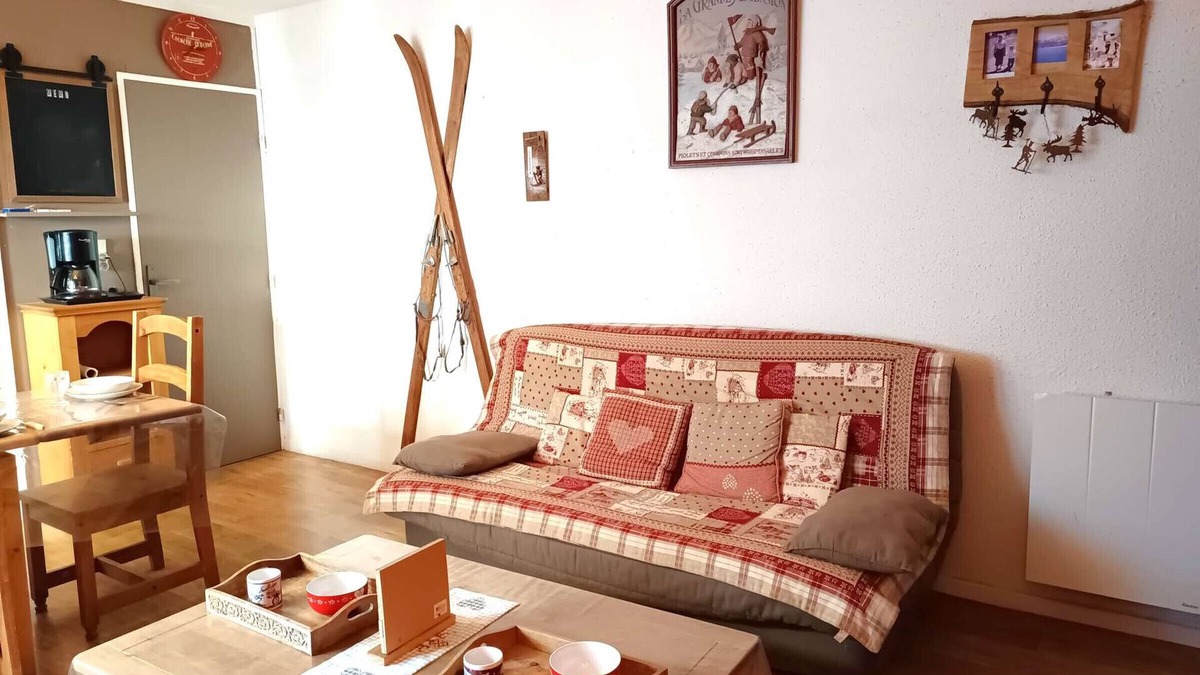 Pla d'Adet Apartment | Cozy T2 for 6 with WIFI and parking at Pla d'Adet