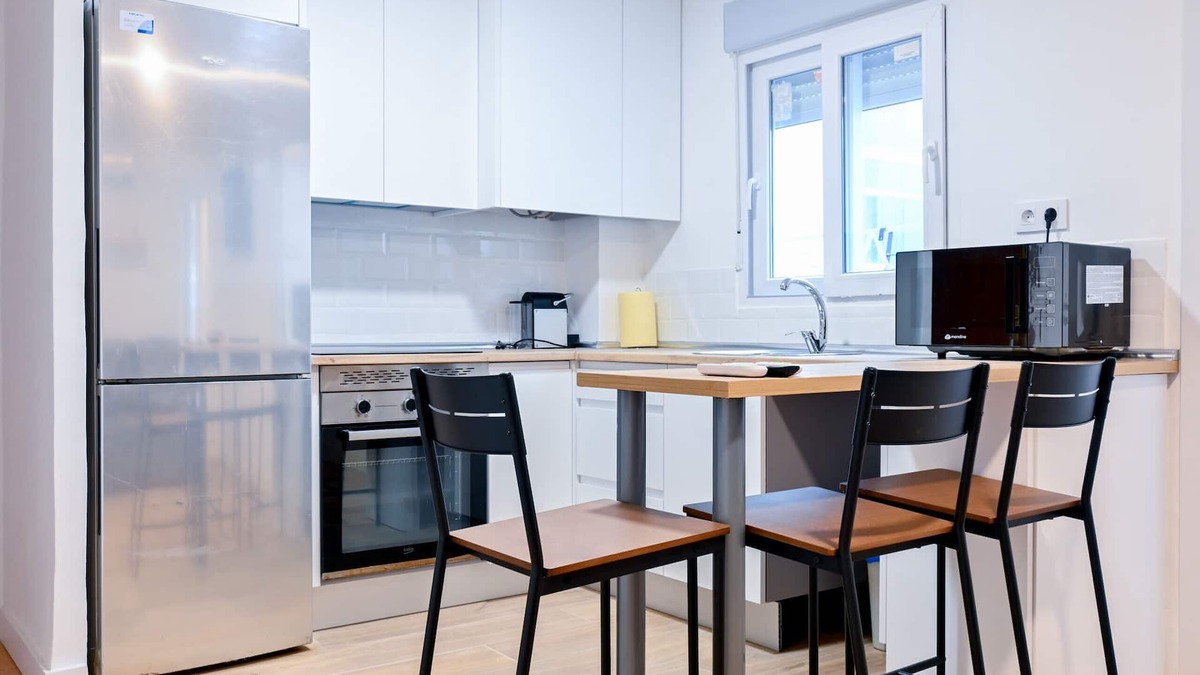 Villaverde Apartment | Cozy three-bedroom apartment with balcony in Villaverde