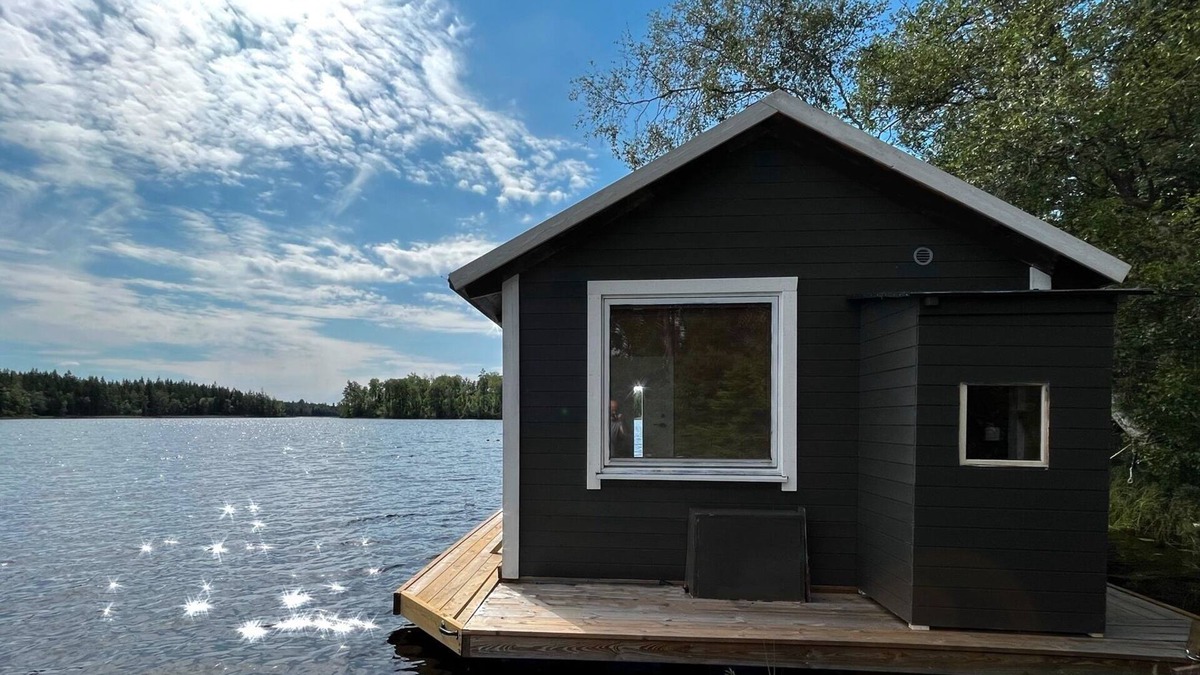 Reftele Boat Rental | Cozy Tiny Houseboat in the Nature