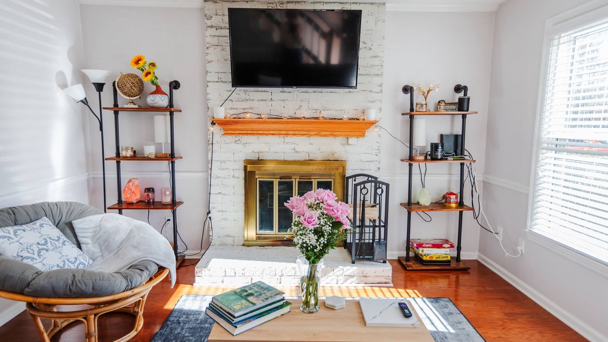 West Ashley House | Cozy Townhouse in heart of West Ashley