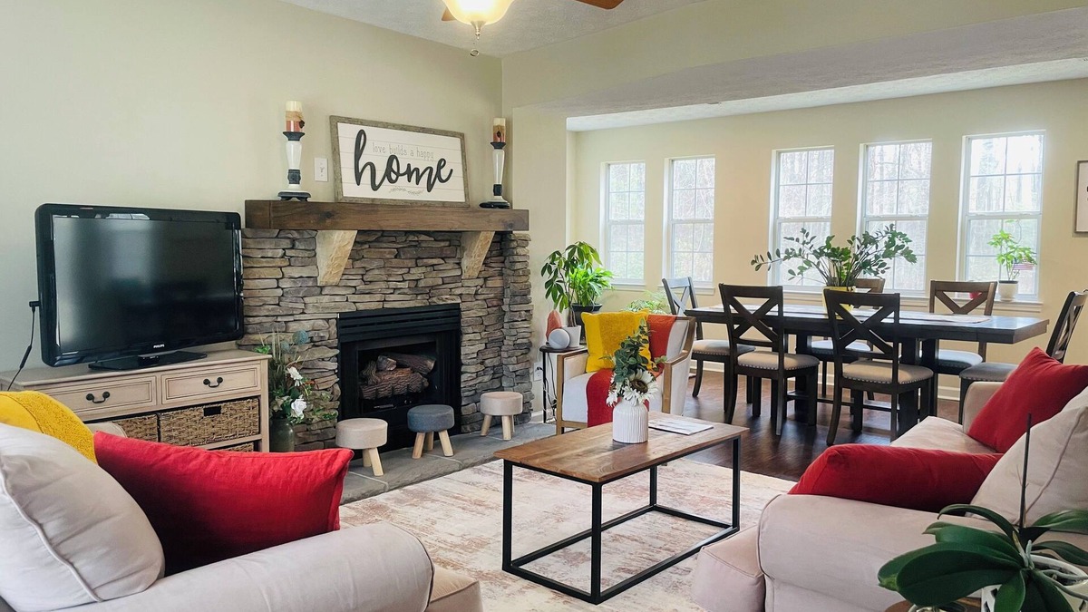 Sharpsburg House | Cozy Trailside Retreat near lake & Peachtree City