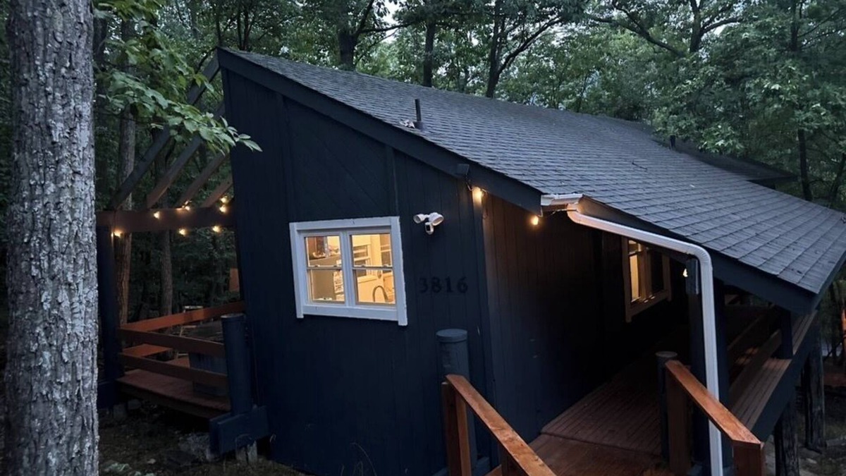 Massanutten House | Cozy Treehouse 2-bedroom cabin in beautiful 4-season Massanutten Resort