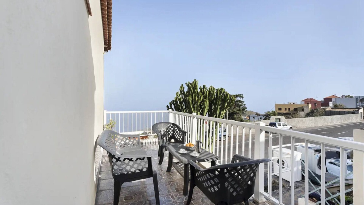 Mocanal Apartment | Cozy two-bedroom apartment with BBQ