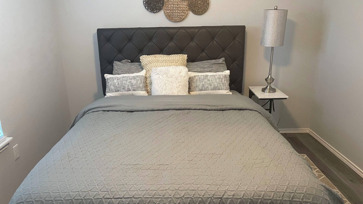 Washington Ave./ Memorial Park House | Cozy two bedroom home minutes from downtown