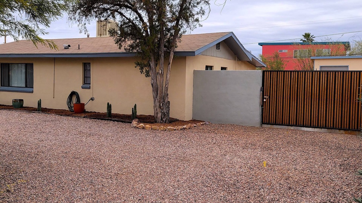 San Gabriel House | Cozy Two Bedroom House in Midtown Tucson