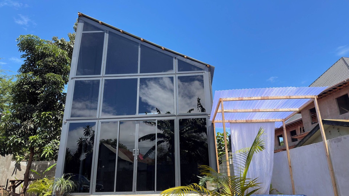 Arusha Villa | Cozy Unique villa with high loft ceiling WiFi, Hot bathtub, in enchanting Arusha