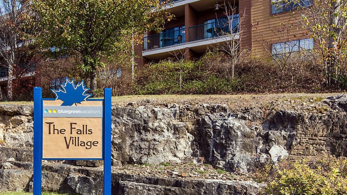 Branson Resort | Cozy units at The Falls Village Resort in Branson!