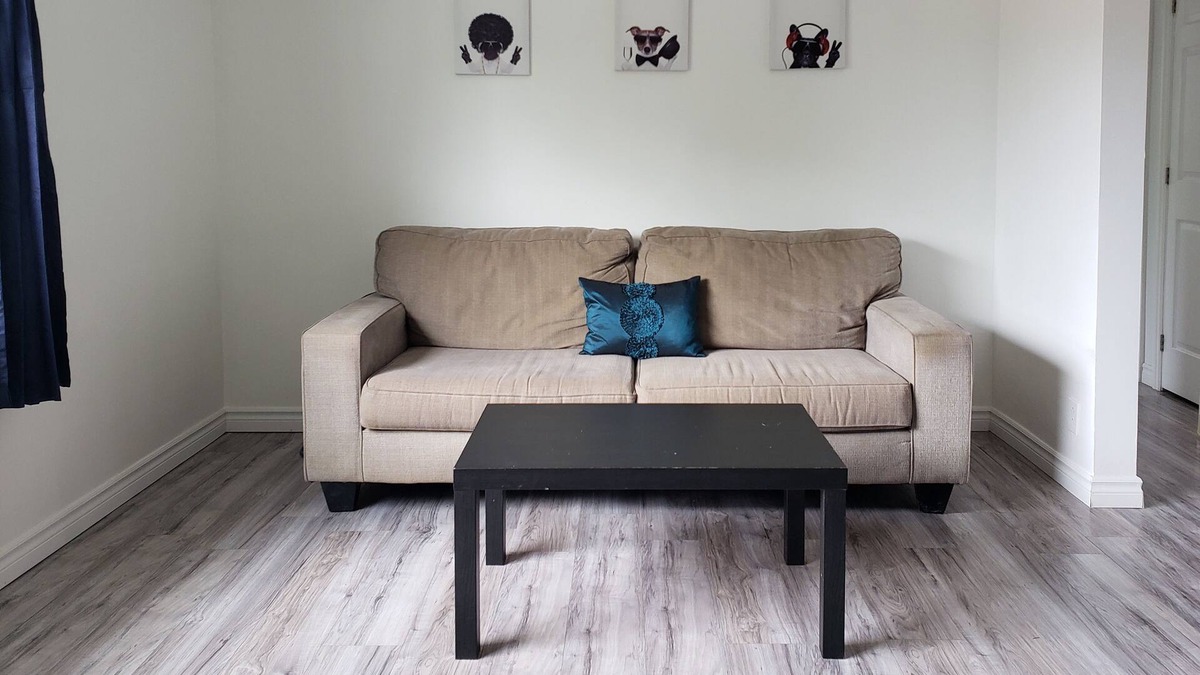 Saint-Laurent Apartment | Cozy Upper Duplex Newly Renovated w/FREE PARKING