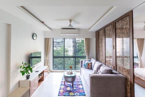 Kurla Apartment | Cozy, Upscale 1 bhk Apt near BKC