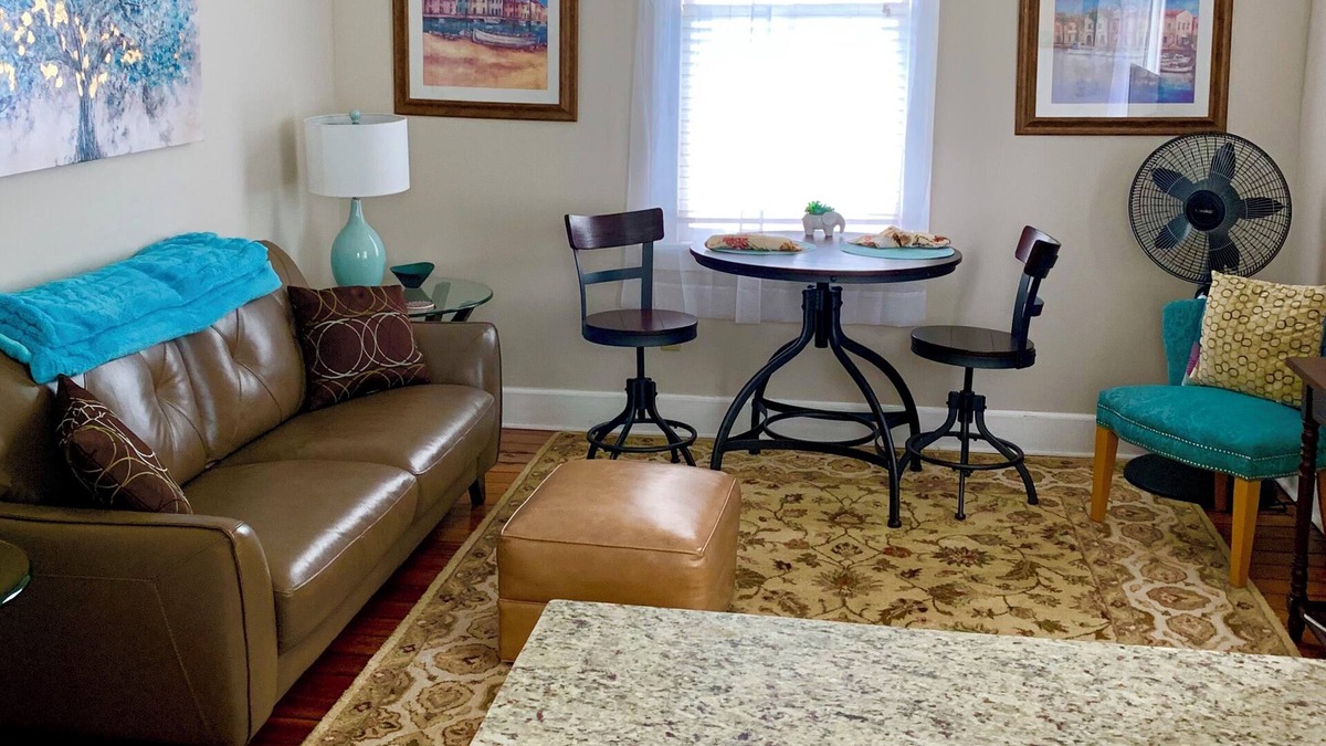 Cannonborough Elliotborough House | Cozy Upstairs Unit in Historic Charleston