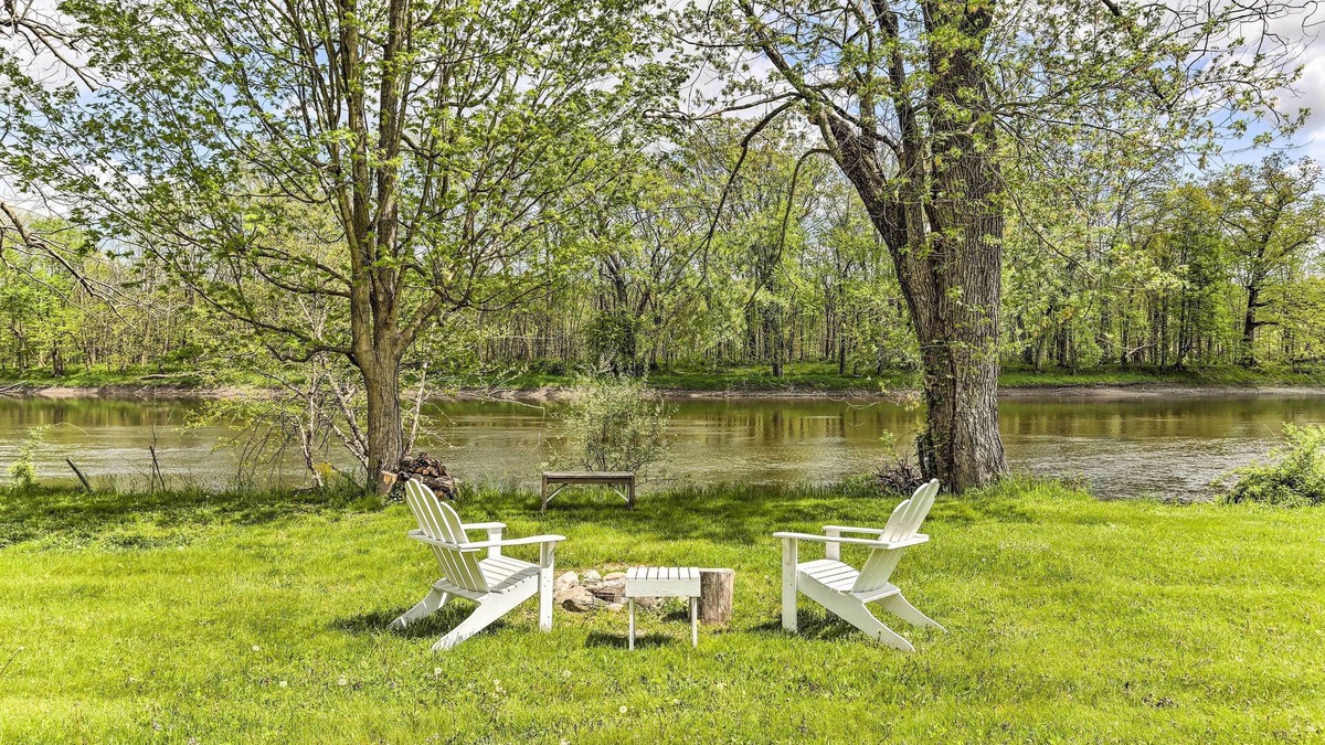 New Paltz Apartment | Cozy Upstate Studio w/Walkill River Views!