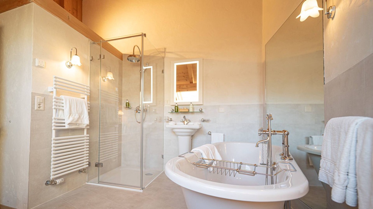 Schoenried Apartment | Cozy vacation apartment with 1 bedroom in the Hotel Alpenrose