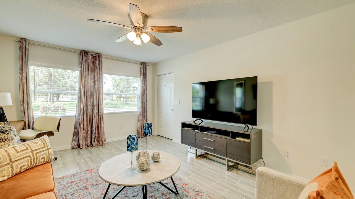 Fort Pierce Villa | Cozy Villa #4, 3 minutes from Downtown & 10 minutes to the Beach