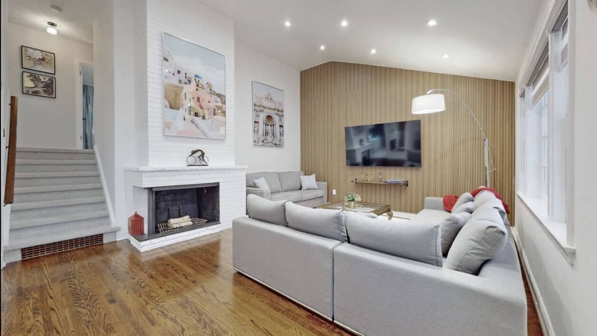 Richmond Hill Villa | Cozy villa
