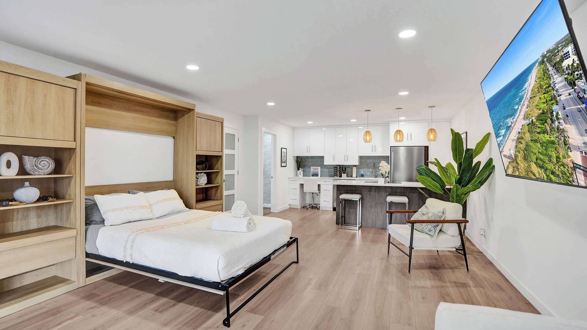 Delray Beach Villa | Cozy Villa Emma: 4-min walk to beach