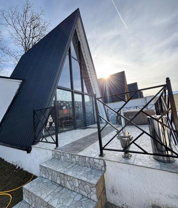 Qechresh Villa | Cozy villa in snowy forest