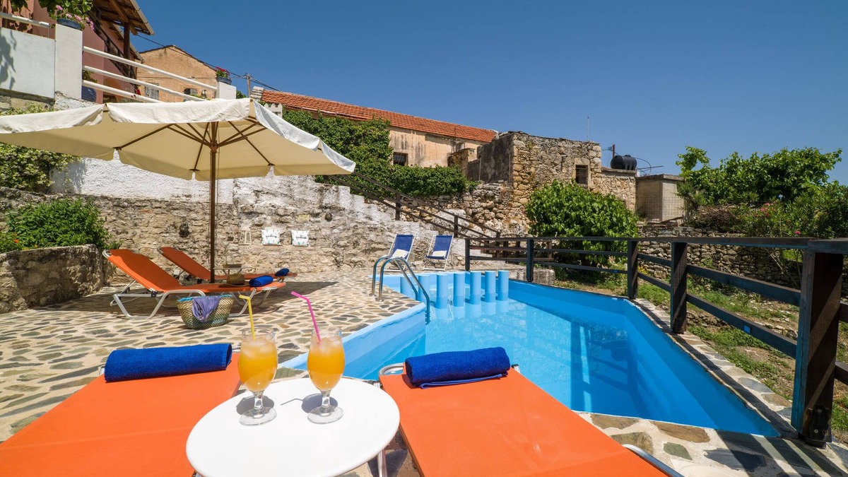 Tzitzifes Villa | COZY VILLA ZOI