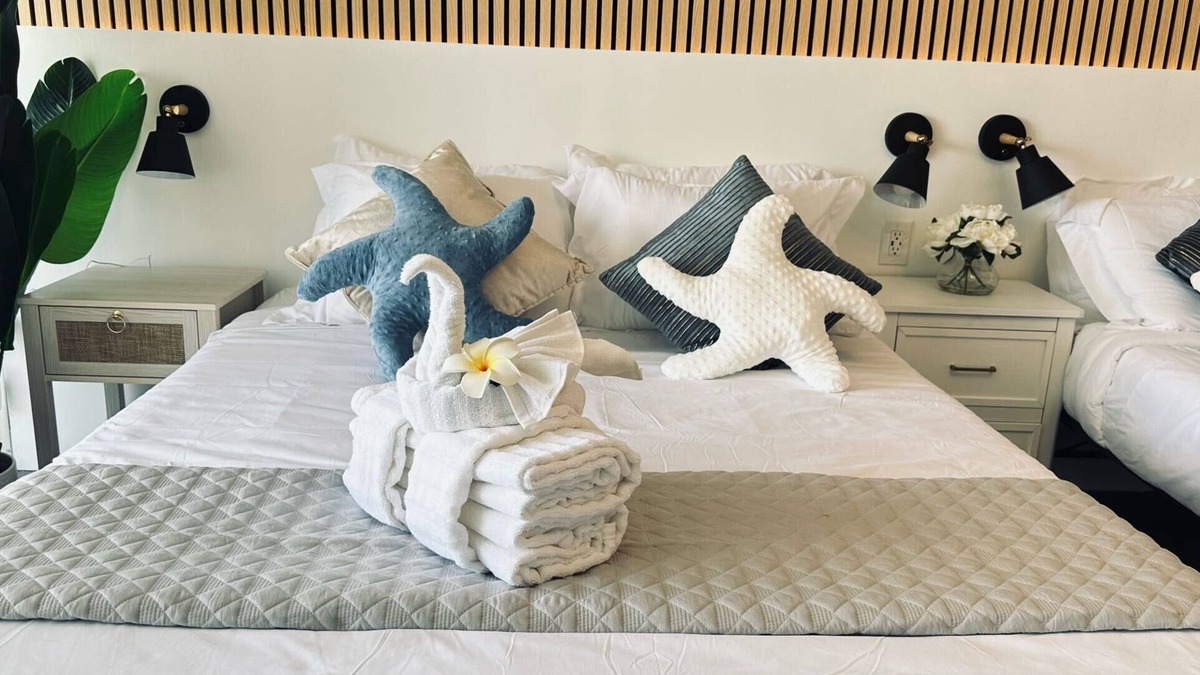 McCully - Moiliili Condo | Cozy Waikiki 30FL Luxury Condo with Majestic Ocean Viewerful Honolulu