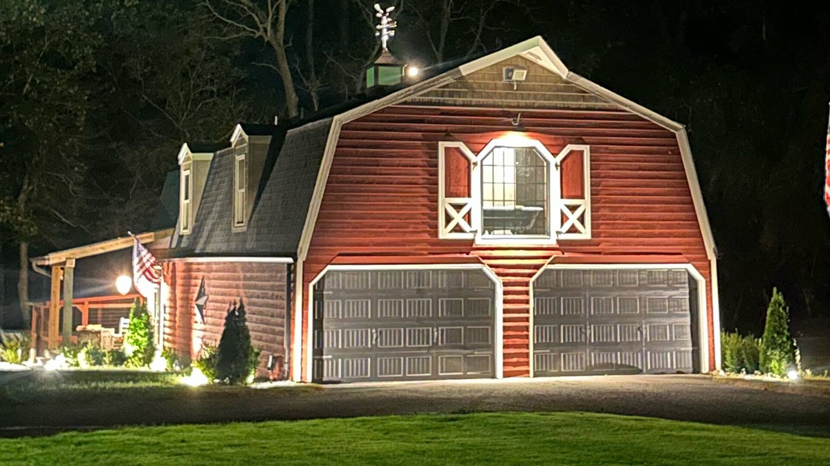 Suffolk Other | Cozy Waterfront Barn Loft in Charming Suffolk—full Kitchen, AC, WiFi
