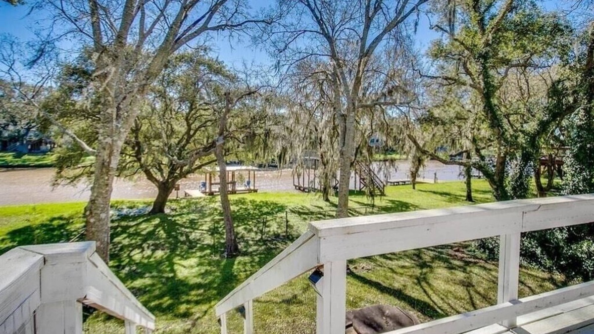 Cedar Lane House | Cozy Waterfront Cottage on Caney Creek
