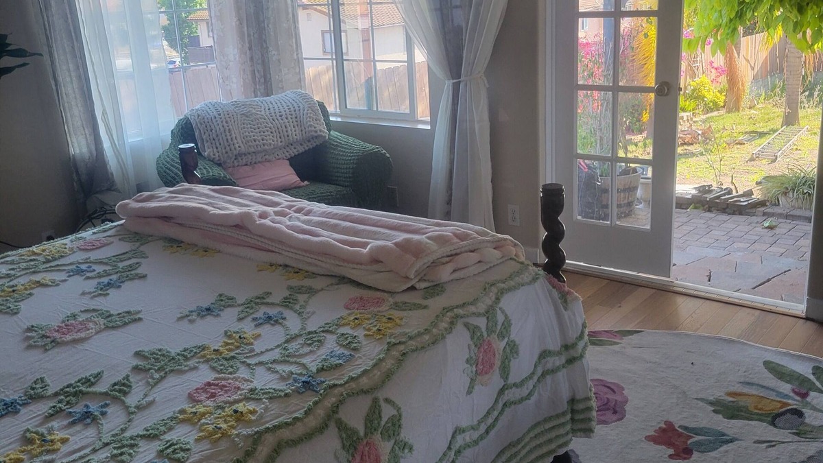 Mount Helix House | Cozy welcoming family friendly 3-bedroom 2 bath in Spring Valley.