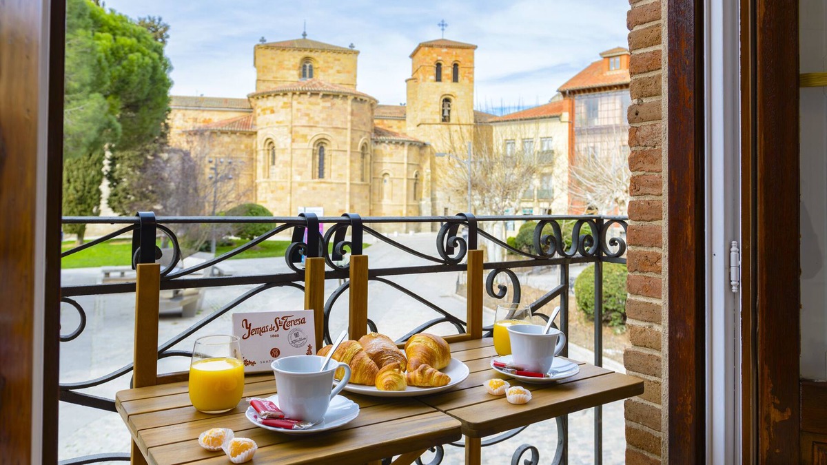 Avila Apartment | Cozyapt1min to Avila's Alcazar 🚶3 min to Downtown 🚶1h Madrid,segovia 🚍🚝🚗